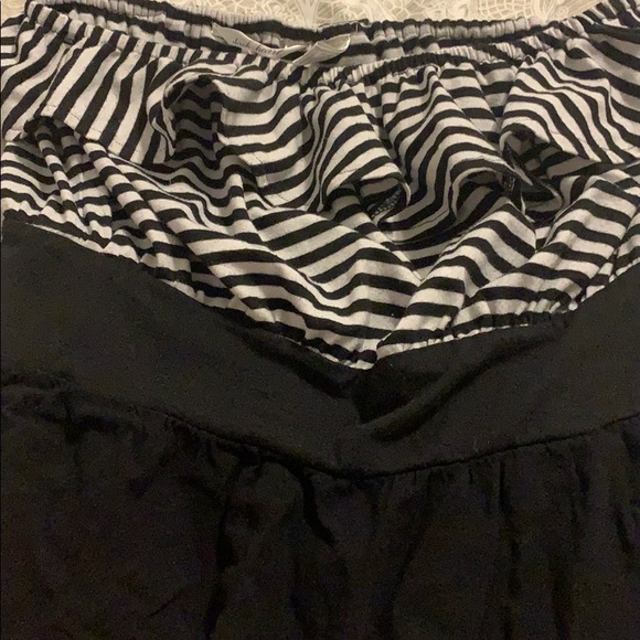 Striped black and white dress - Picture 5 of 5